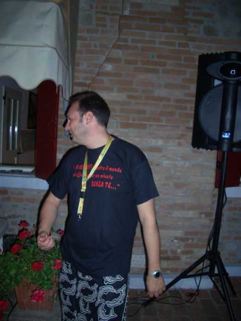 gal640/Compleanno Ale Paltanella 2004/CIMG2922.jpg